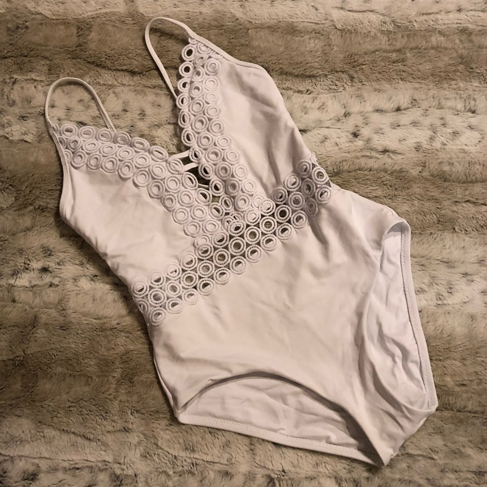 🤩OFFERS ACCEPTED: One piece Swimsuit